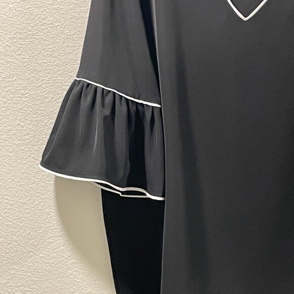 CALVIN KLEIN 3/4 Ruffle Bell Sleeve Oversize Blouse, Black - XL - Picture 3 of 7